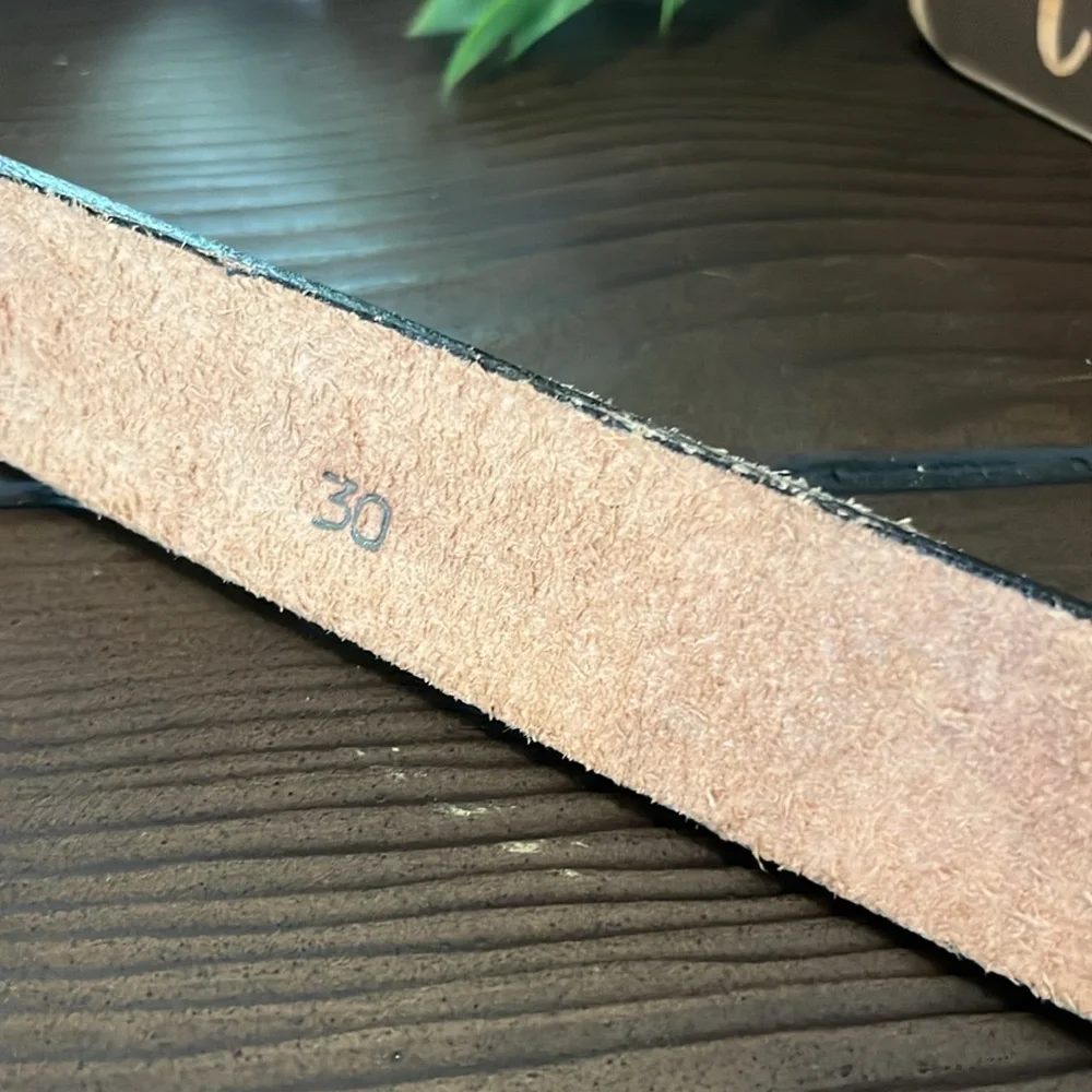 Cowhide boys belt- size 30